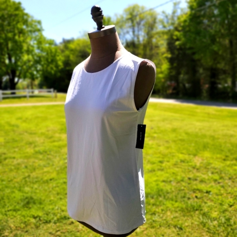 NWT Alfani Sleeveless Top in Bright White